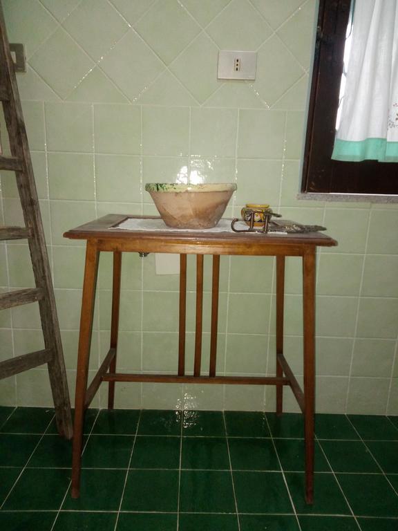 Affittacamere La Casa Dell'antiquario Graniti Esterno foto