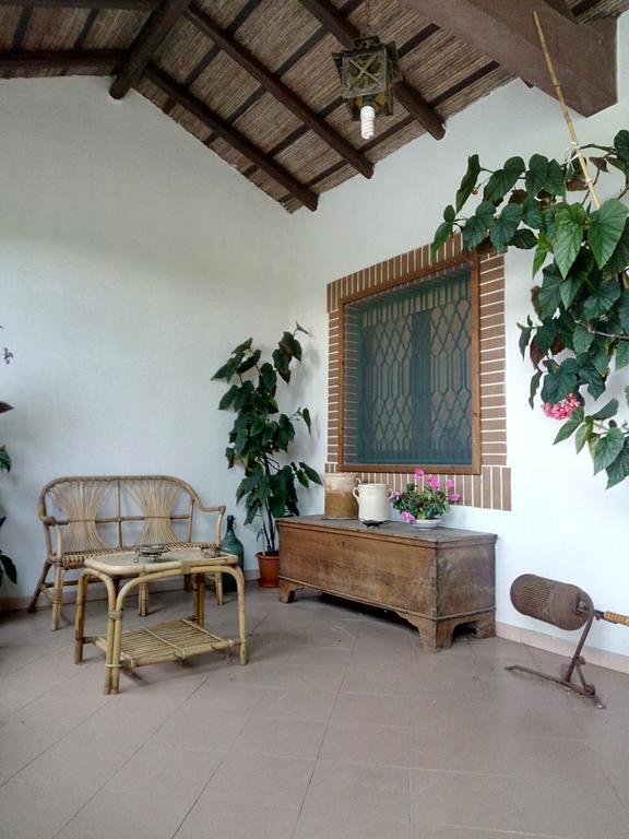 Affittacamere La Casa Dell'antiquario Graniti Esterno foto