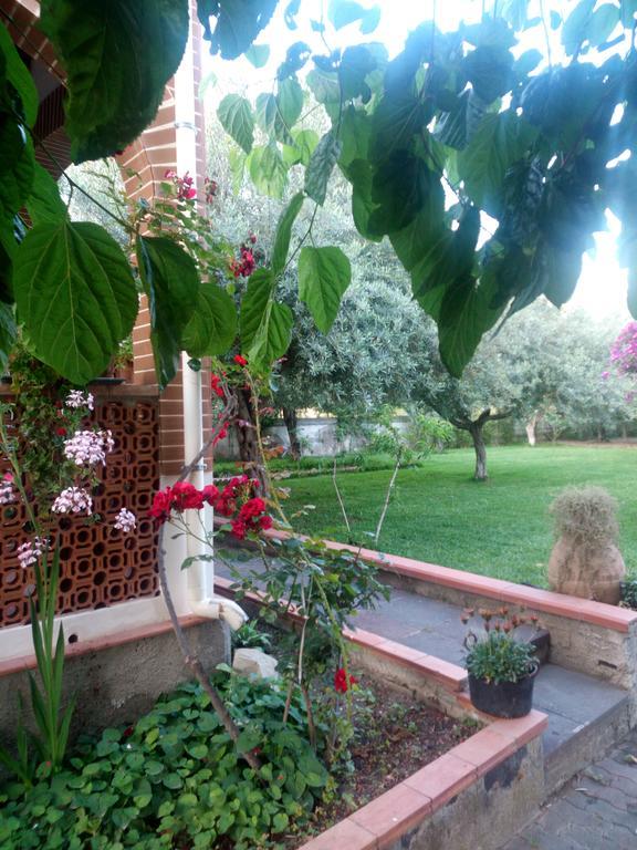 Affittacamere La Casa Dell'antiquario Graniti Esterno foto